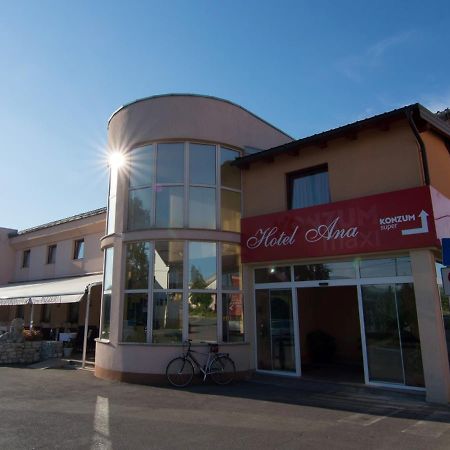 Hotel Ana Gospić المظهر الخارجي الصورة